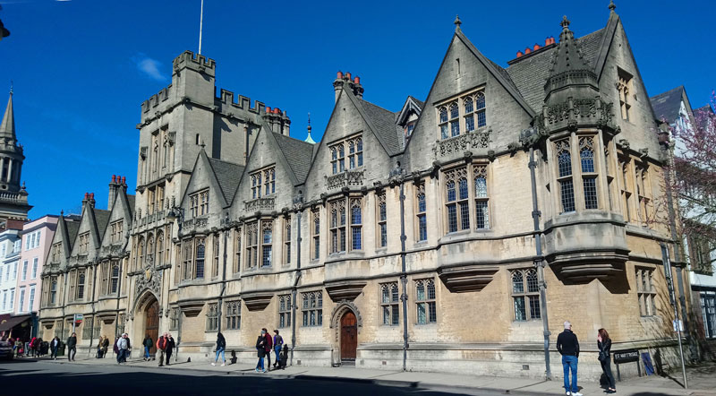 24&ndash;31 High Street
