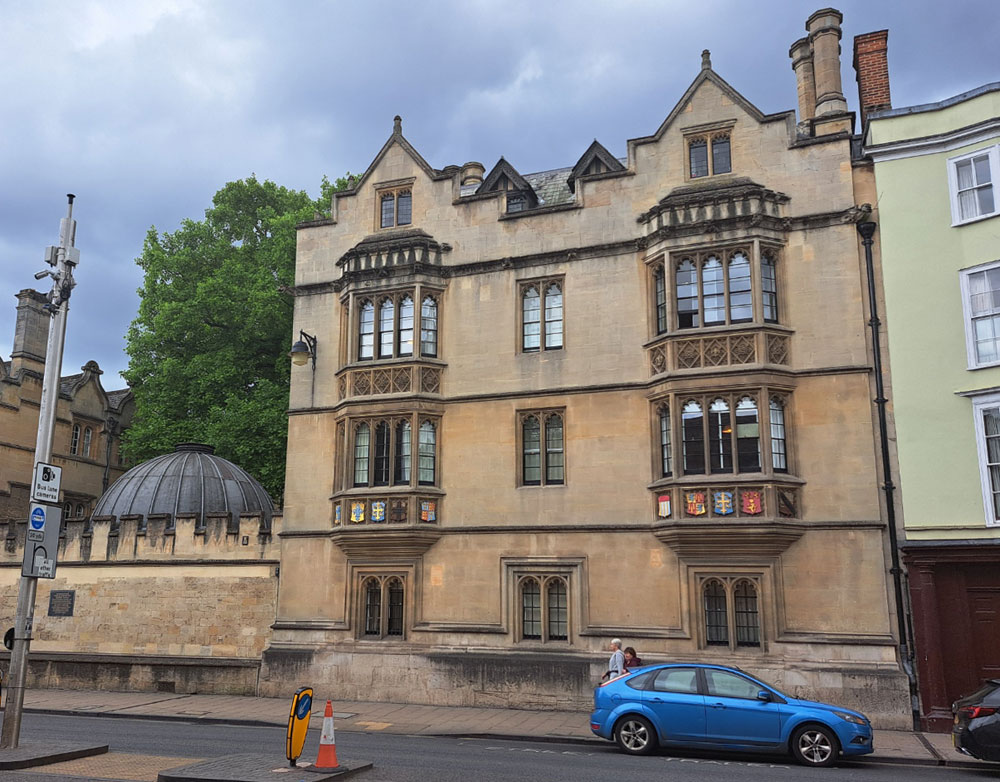 The University College building on the site of the former No. 89