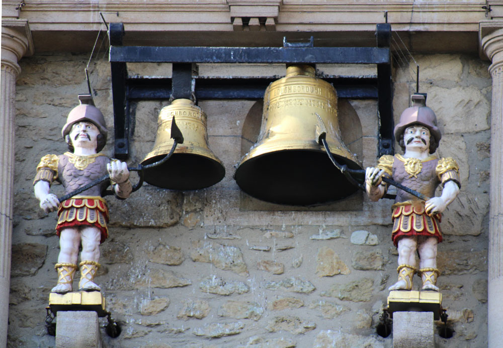 Quarter boys and clock
