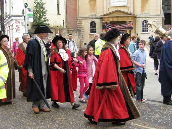 Parade passes New Road Baptist Church