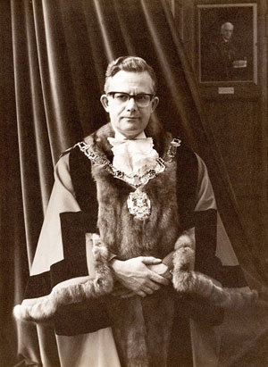 Lionel Harrison