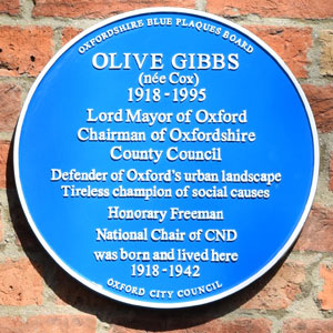 Blue plaque to Olive Gibbs