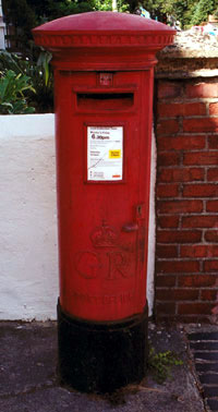 Pillar box outside 86 Abingdon Road