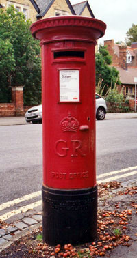 Pillar box in Fifield Road