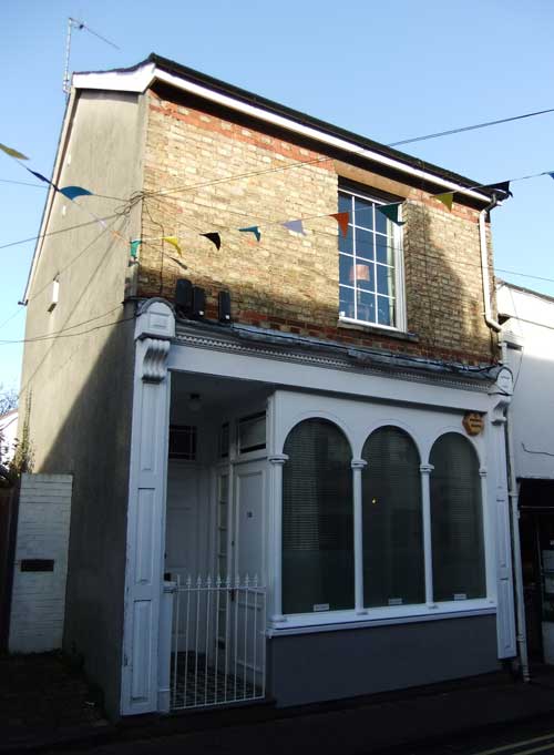 11 North Parade