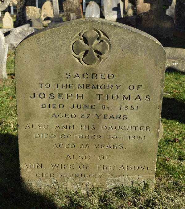 Tidmas grave