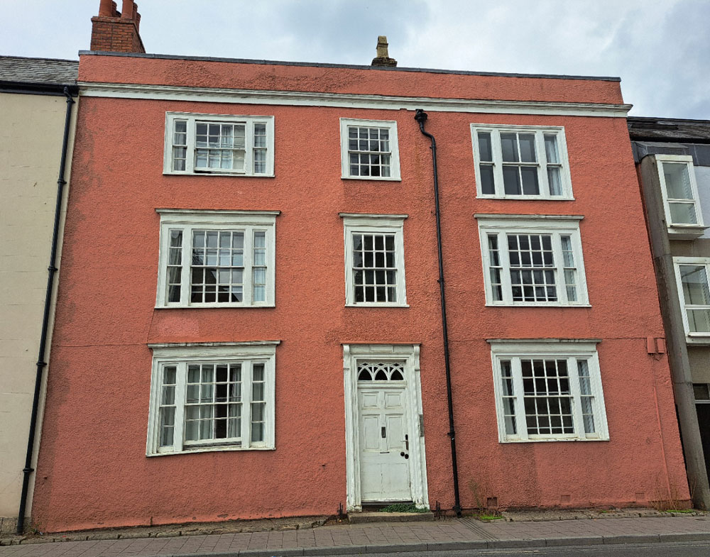 8 Longwall Street