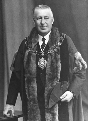 Leonard Alden