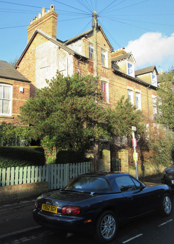 46 Leckford Road from the side