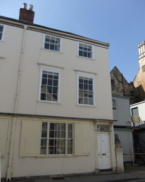 96 Holywell Street