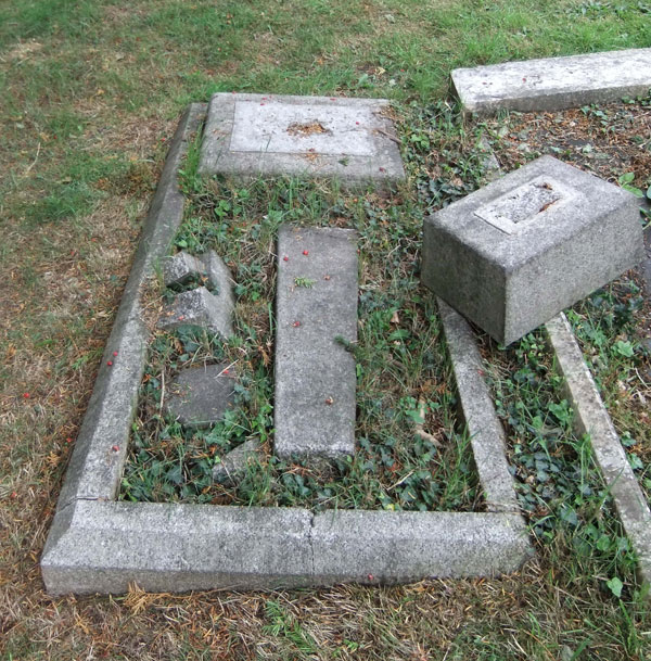 Mark Dugald Stark grave